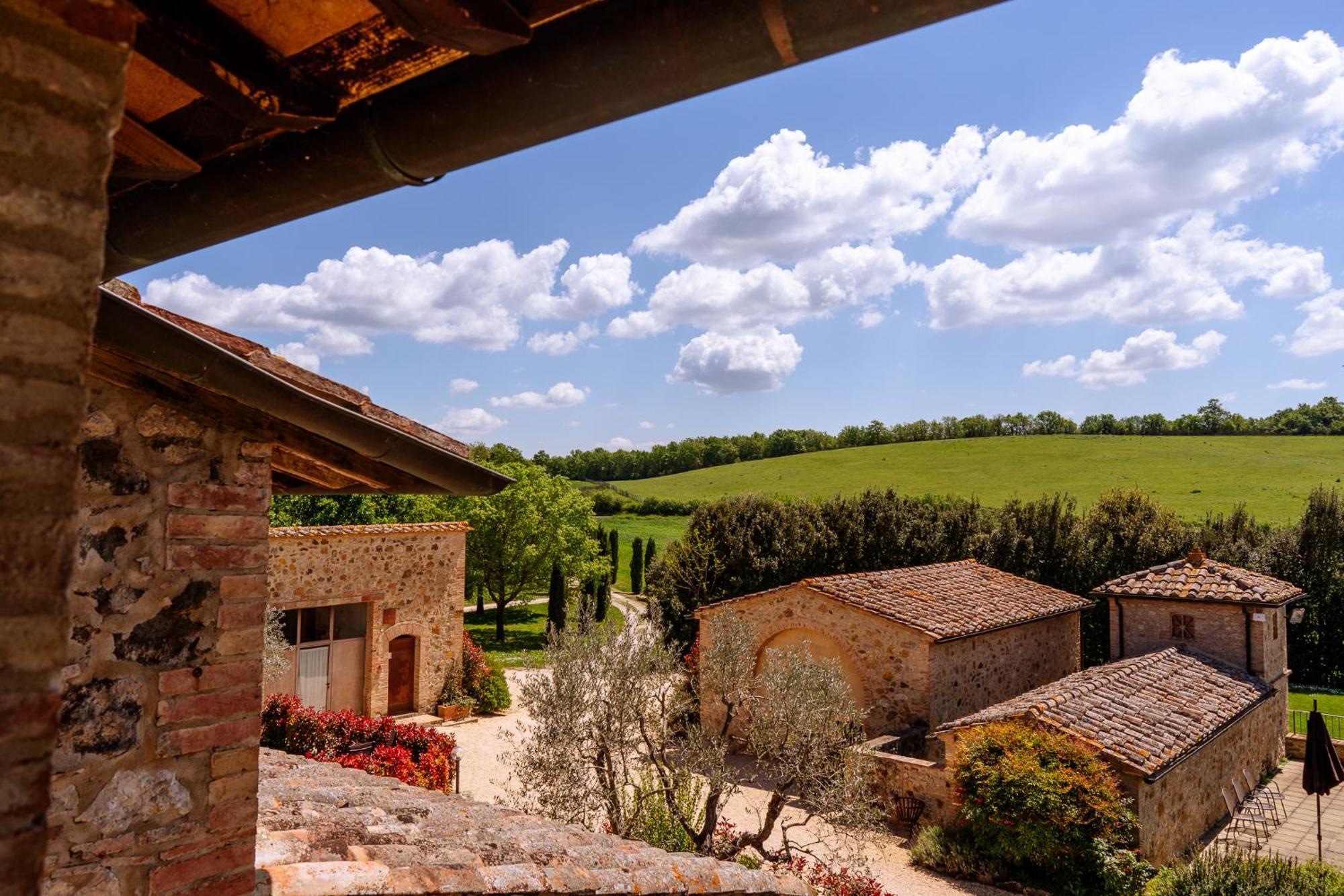Villa Le Beringhe - Wine Pool & Relax コッレ・ヴァル・デルザ エクステリア 写真