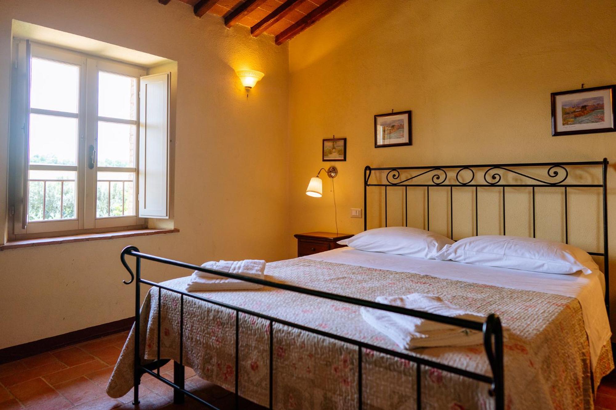 Villa Le Beringhe - Wine Pool & Relax コッレ・ヴァル・デルザ エクステリア 写真