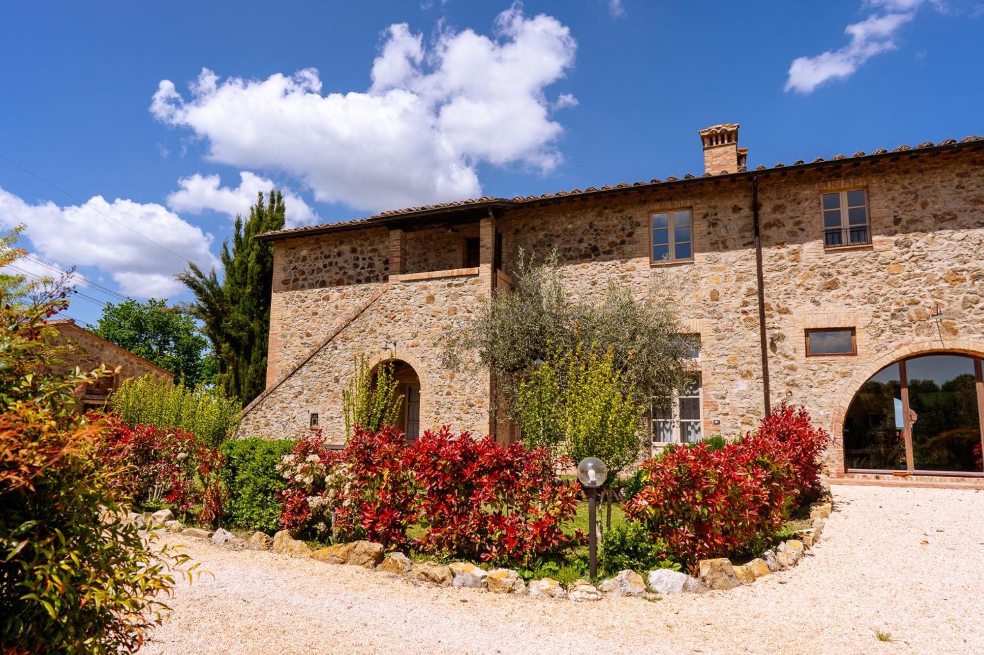 Villa Le Beringhe - Wine Pool & Relax コッレ・ヴァル・デルザ エクステリア 写真